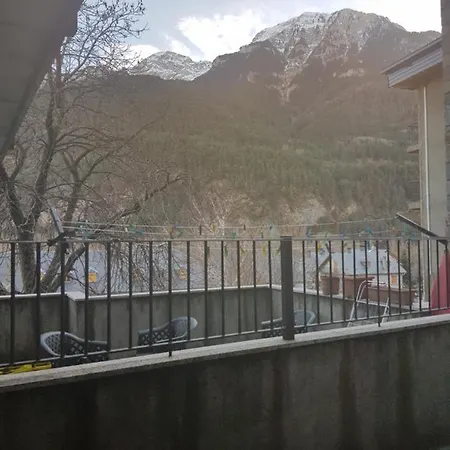 Nilsson, Casa Botigue, Centro De