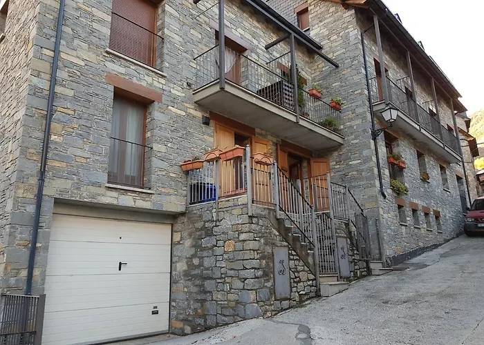 Nilsson, Casa Botigue, Centro De