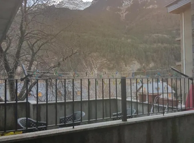 Nilsson, Casa Botigue, Centro De